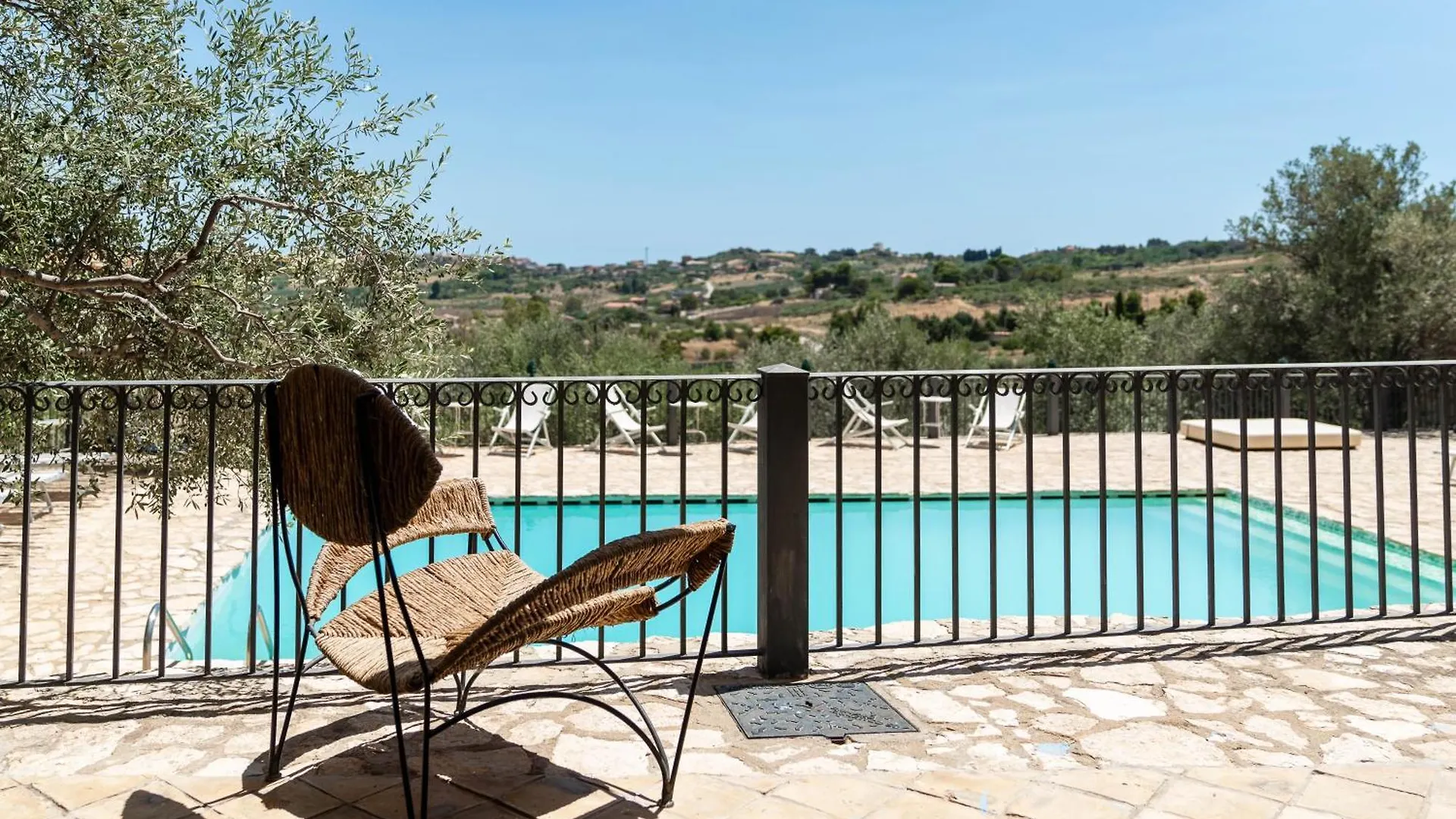 ***  Roba Degli Ulivi Bed & Breakfast Agrigento Italy
